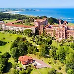 Apartment Aventuras Comillas