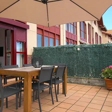 דירה Aventuras קומיאס